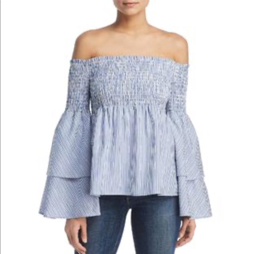 Off the shoulders layered bell sleeves NWOT